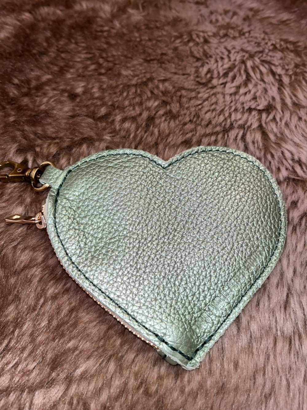 Portland Leather Metallic Mint Green Heart Coin Pouch- beetle